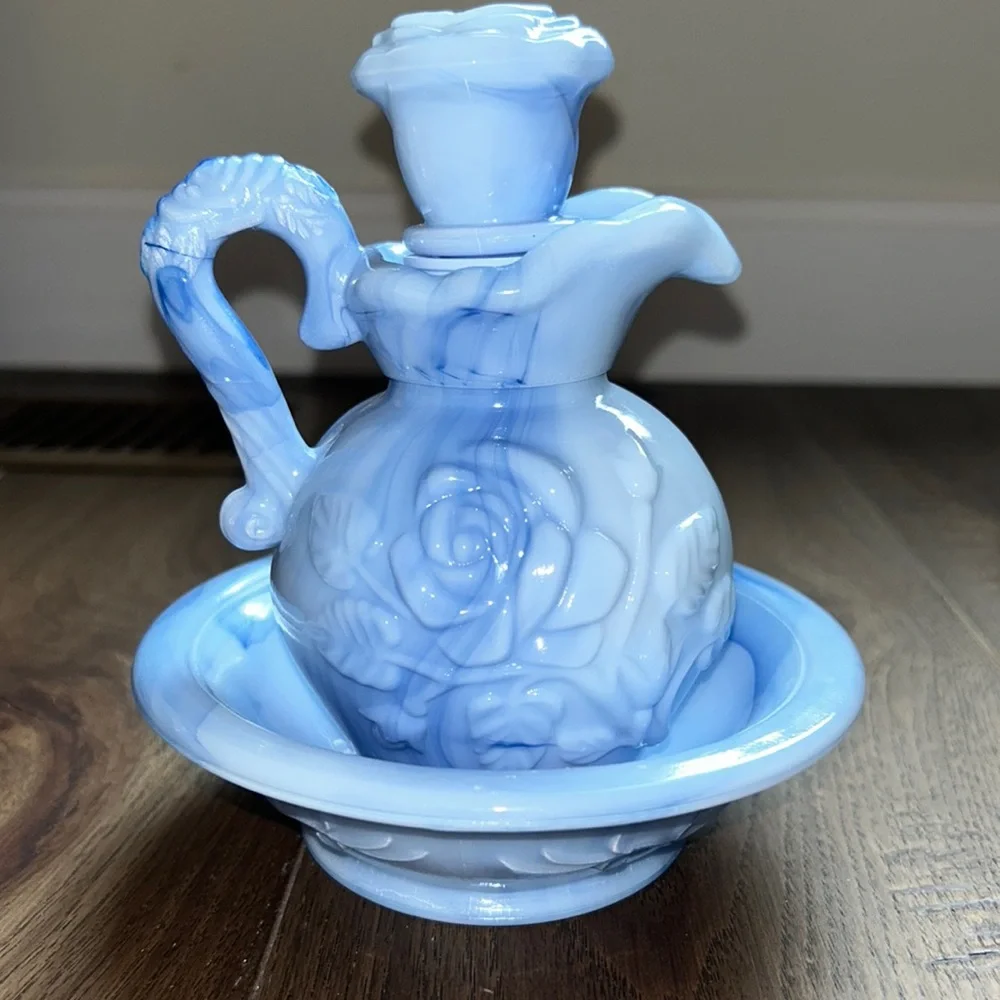 Vintage May 1978 Avon Victorian Bubble Bath Perfume Pitcher Soap Dish Set Blue